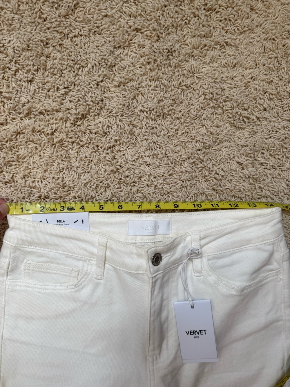 NWT | VERVET BY FLYING MONKEY | White High-Rise Raw Fringe Hem Jeans | Size 29 - Picture 9 of 10